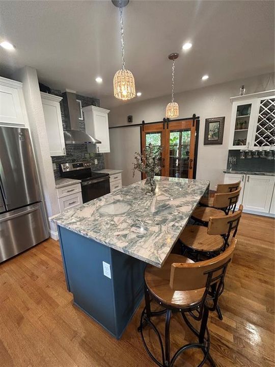 For Sale: $579,000 (3 beds, 2 baths, 1492 Square Feet)