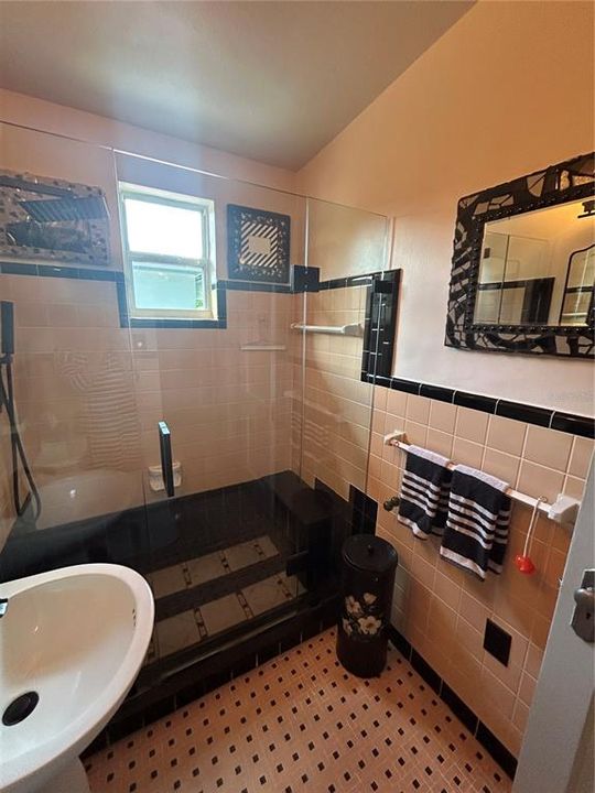 For Sale: $579,000 (3 beds, 2 baths, 1492 Square Feet)