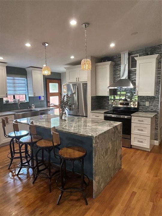 For Sale: $579,000 (3 beds, 2 baths, 1492 Square Feet)