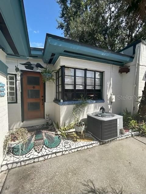 For Sale: $579,000 (3 beds, 2 baths, 1492 Square Feet)