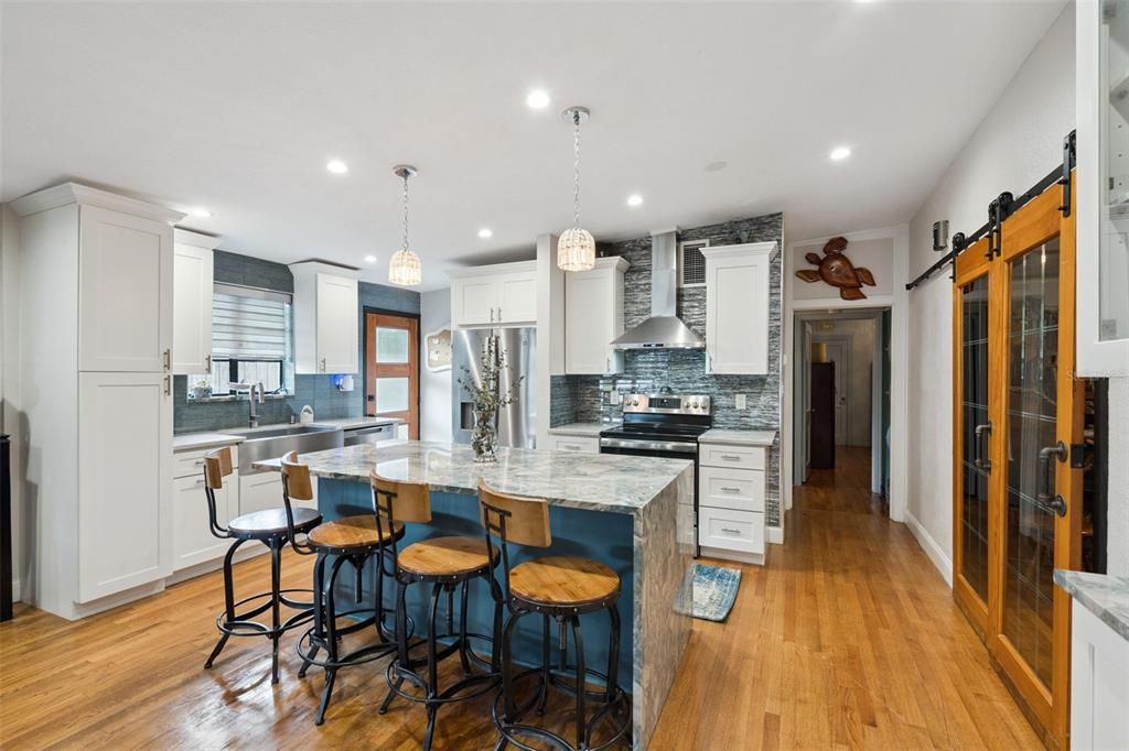 For Sale: $579,000 (3 beds, 2 baths, 1492 Square Feet)