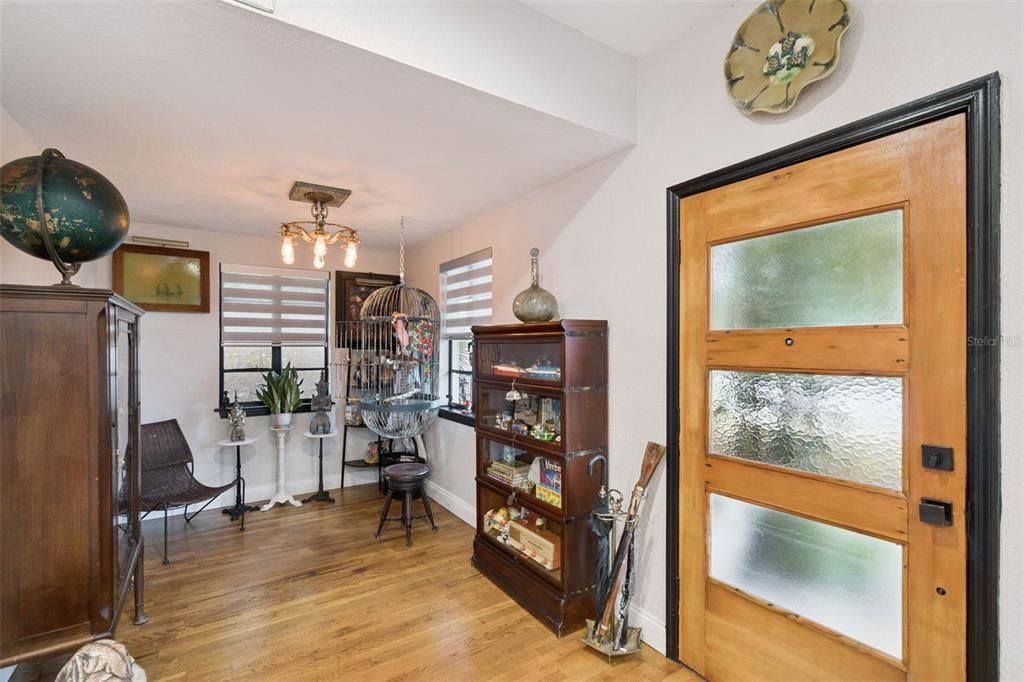 For Sale: $579,000 (3 beds, 2 baths, 1492 Square Feet)