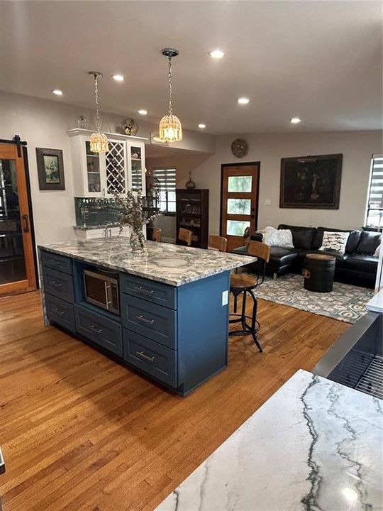 For Sale: $579,000 (3 beds, 2 baths, 1492 Square Feet)