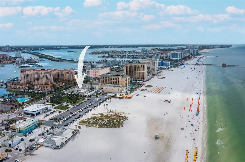 Под контрактом: $339,000 (1 спален, 1 ванн, 512 Квадратных фут)