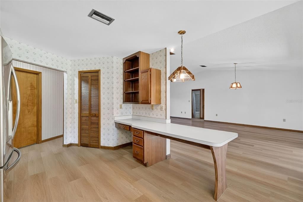 For Sale: $380,000 (3 beds, 2 baths, 1776 Square Feet)