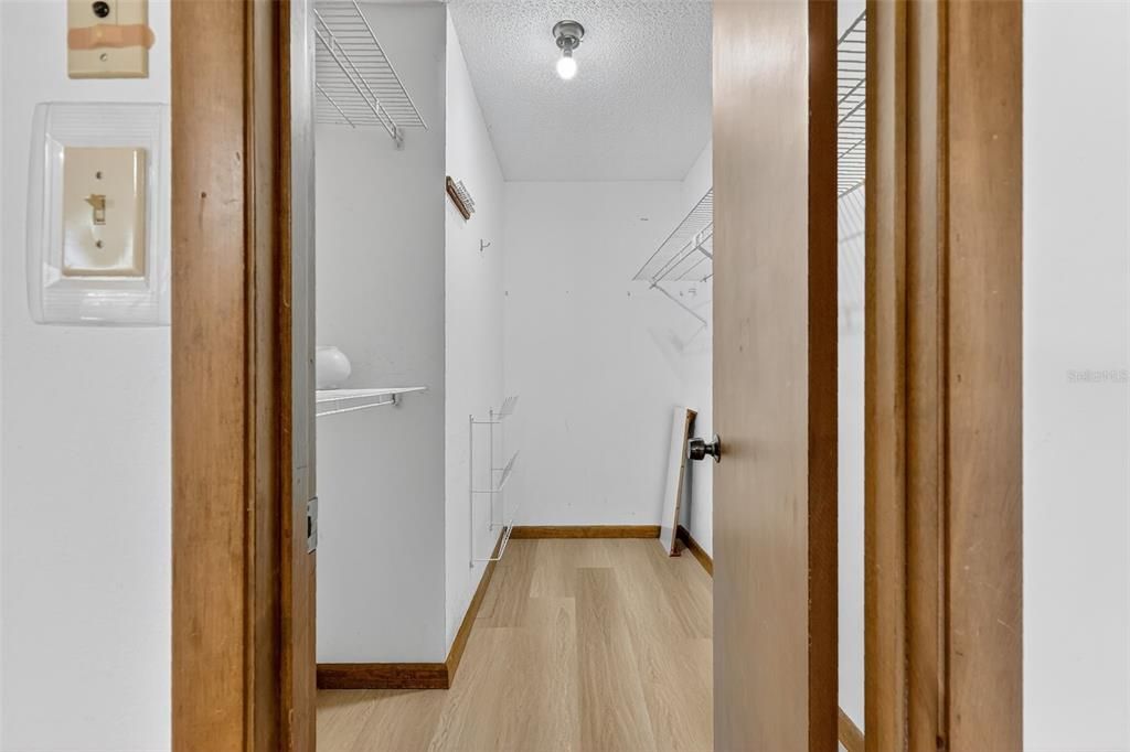 For Sale: $380,000 (3 beds, 2 baths, 1776 Square Feet)