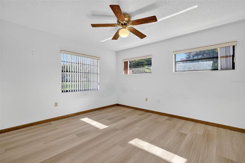 For Sale: $380,000 (3 beds, 2 baths, 1776 Square Feet)