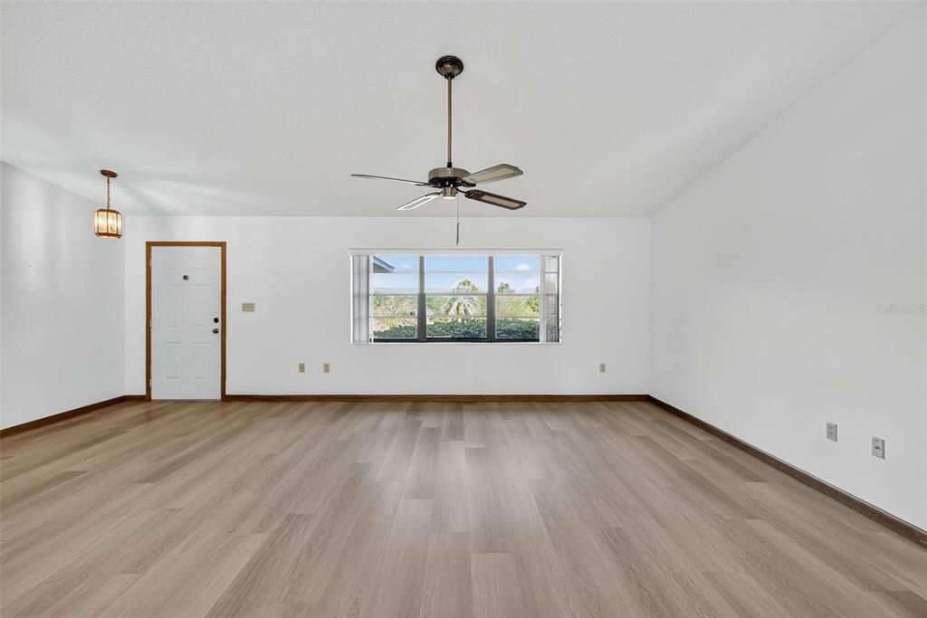 For Sale: $380,000 (3 beds, 2 baths, 1776 Square Feet)