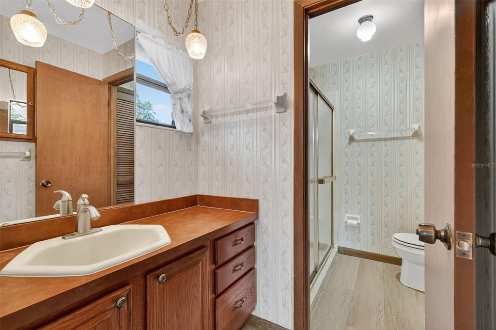 For Sale: $380,000 (3 beds, 2 baths, 1776 Square Feet)