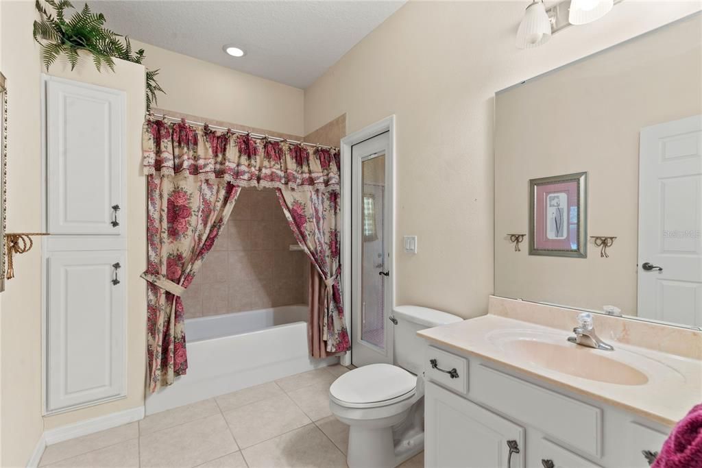 На продажу: $515,000 (3 спален, 2 ванн, 2431 Квадратных фут)