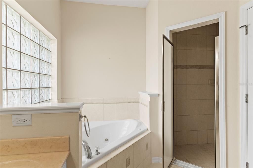 На продажу: $515,000 (3 спален, 2 ванн, 2431 Квадратных фут)