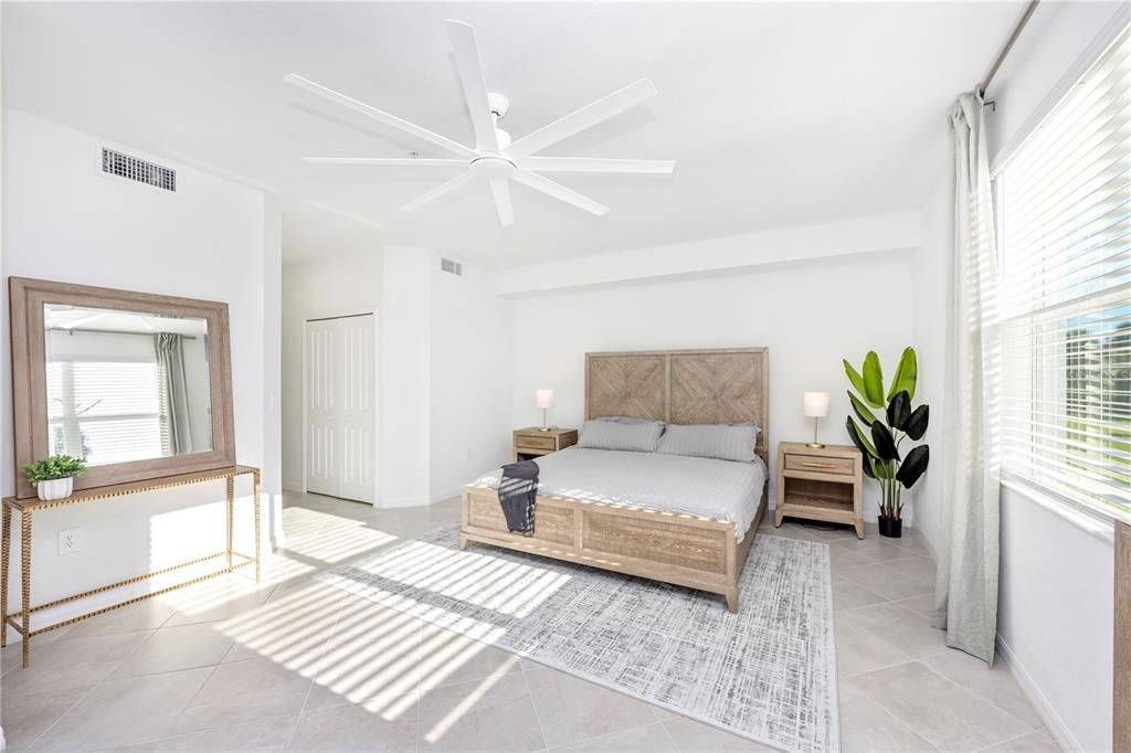 出租: $4,000 (3 贝兹, 2 浴室, 1789 平方英尺)