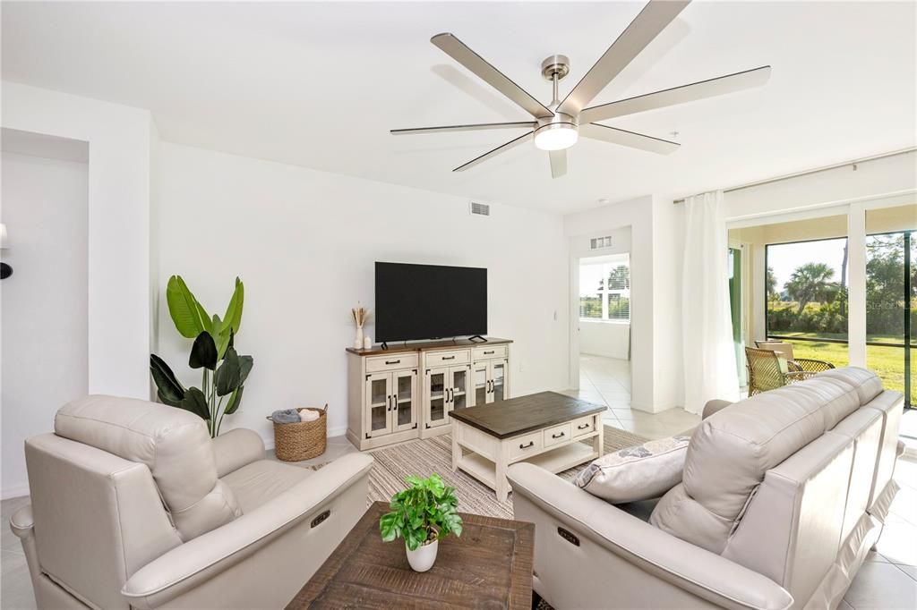 出租: $4,000 (3 贝兹, 2 浴室, 1789 平方英尺)