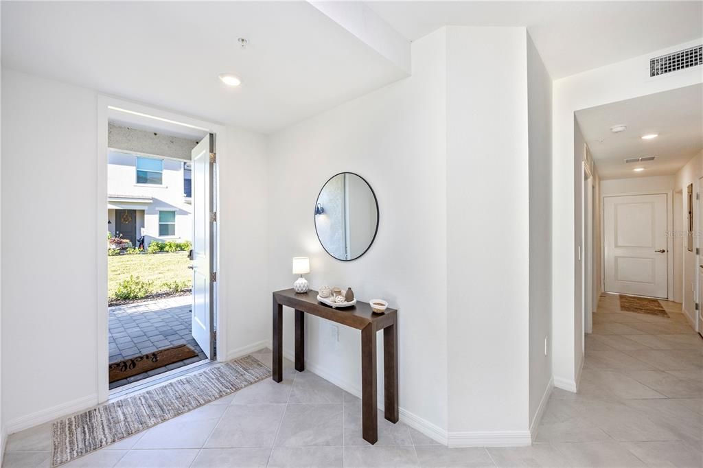 出租: $4,000 (3 贝兹, 2 浴室, 1789 平方英尺)