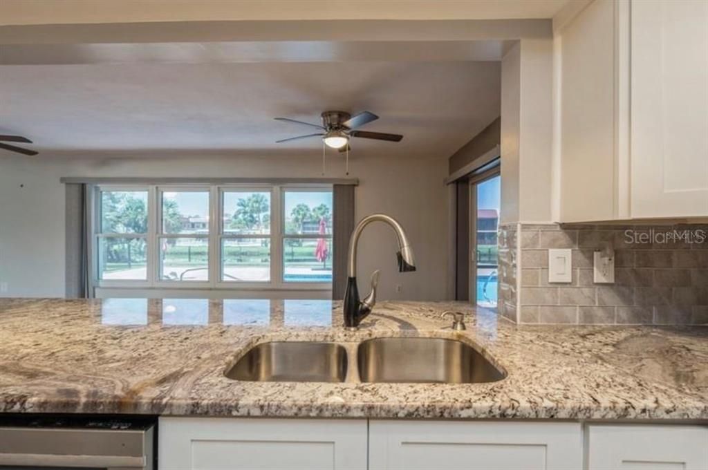 出租: $2,350 (4 贝兹, 2 浴室, 1868 平方英尺)