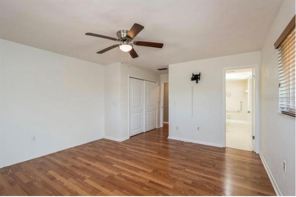 出租: $2,350 (4 贝兹, 2 浴室, 1868 平方英尺)