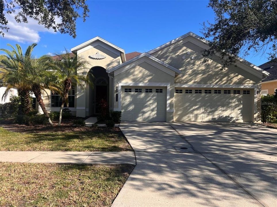 Recently Rented: $2,355 (4 beds, 3 baths, 2810 Square Feet)