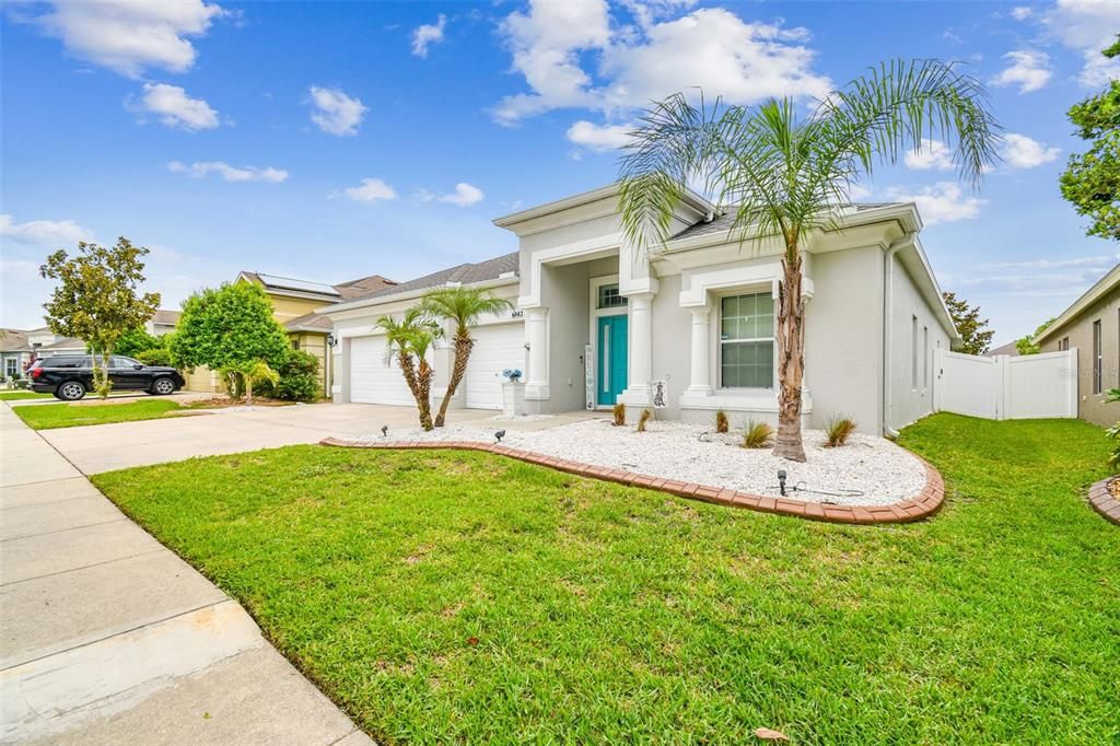 For Sale: $495,000 (4 beds, 3 baths, 2618 Square Feet)