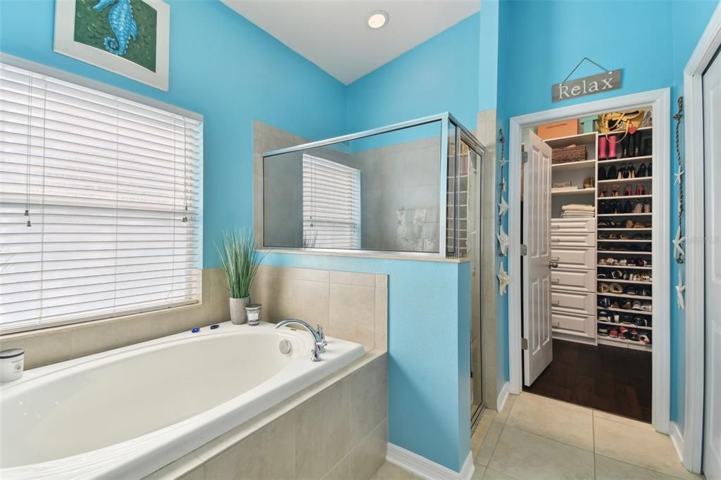 For Sale: $495,000 (4 beds, 3 baths, 2618 Square Feet)