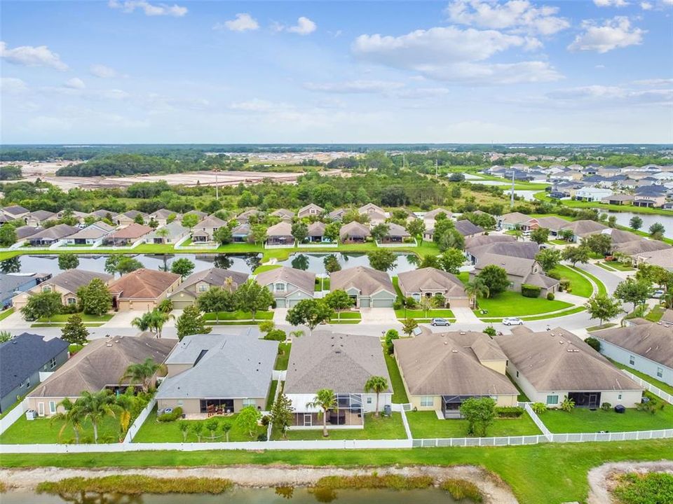 For Sale: $495,000 (4 beds, 3 baths, 2618 Square Feet)