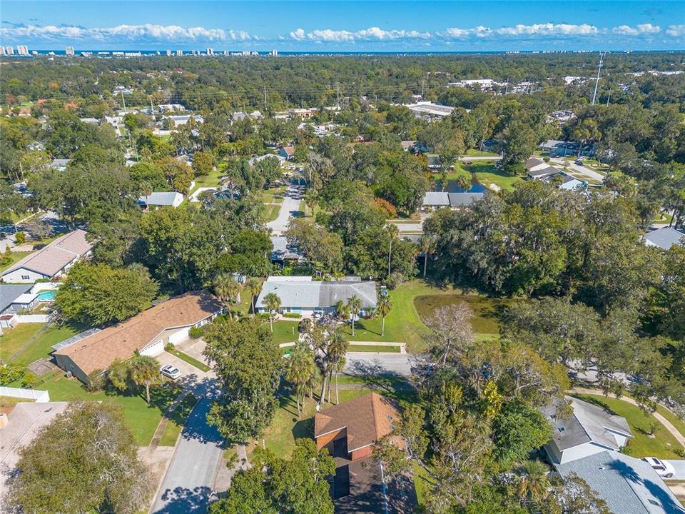 待售: $235,900 (2 贝兹, 2 浴室, 1302 平方英尺)