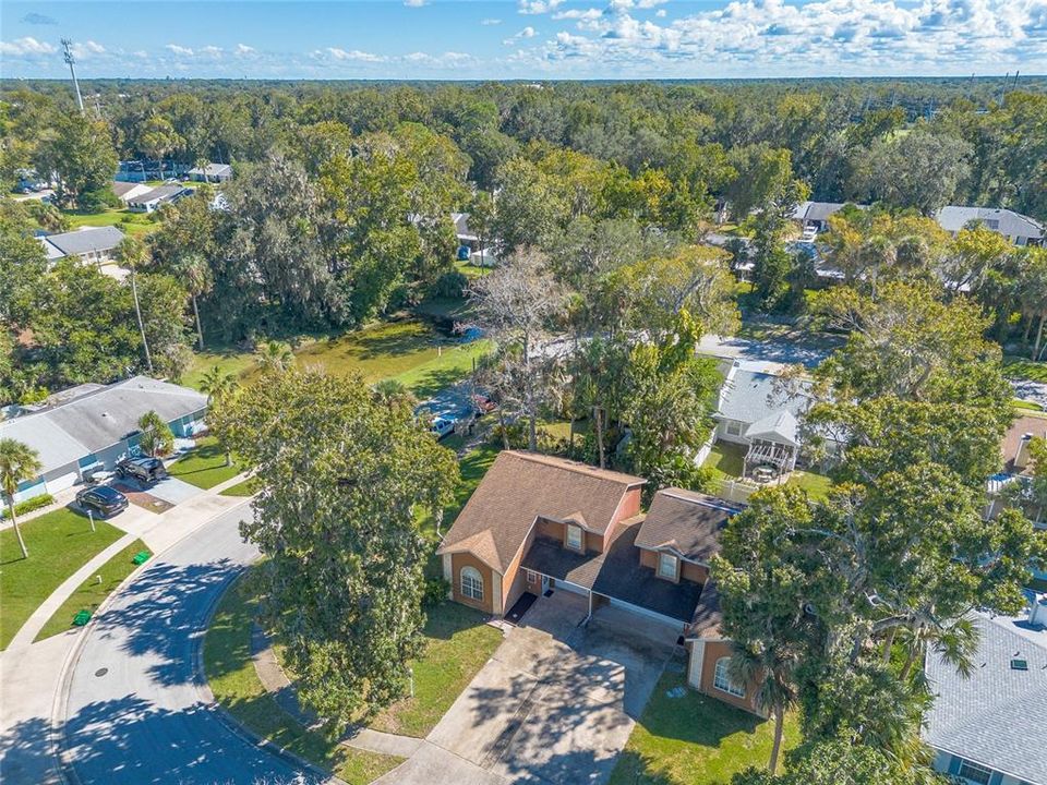 待售: $235,900 (2 贝兹, 2 浴室, 1302 平方英尺)