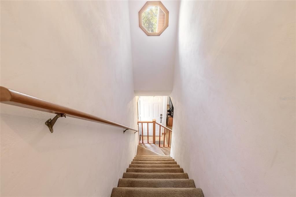 待售: $235,900 (2 贝兹, 2 浴室, 1302 平方英尺)