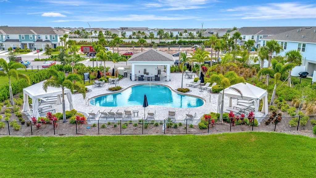 For Rent: $2,250 (3 beds, 2 baths, 1553 Square Feet)