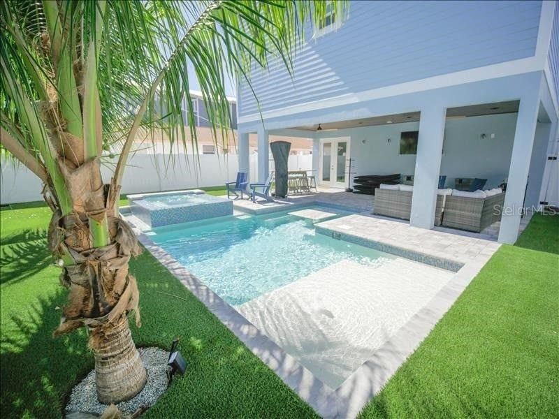 For Sale: $3,100,000 (7 beds, 5 baths, 3082 Square Feet)