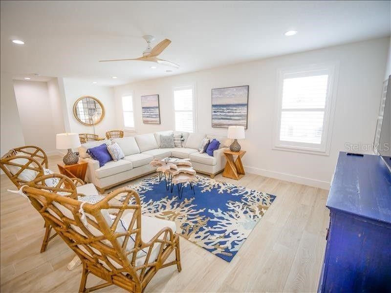 For Sale: $3,100,000 (7 beds, 5 baths, 3082 Square Feet)