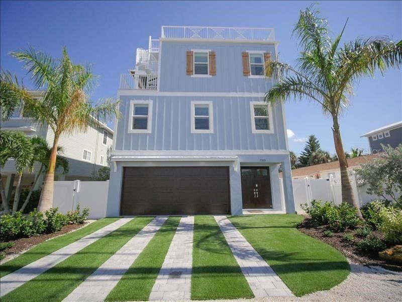 For Sale: $3,100,000 (7 beds, 5 baths, 3082 Square Feet)