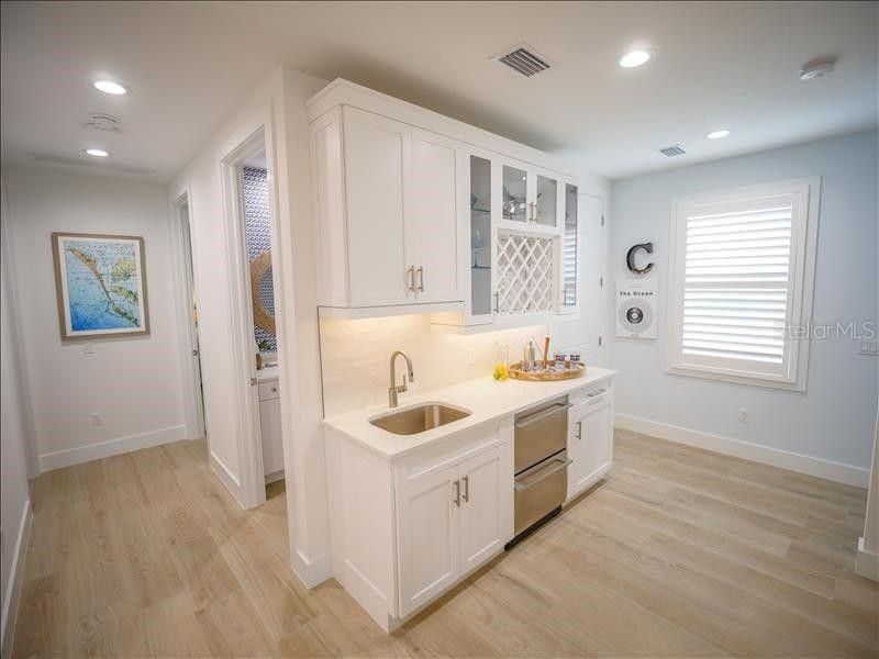 For Sale: $3,100,000 (7 beds, 5 baths, 3082 Square Feet)