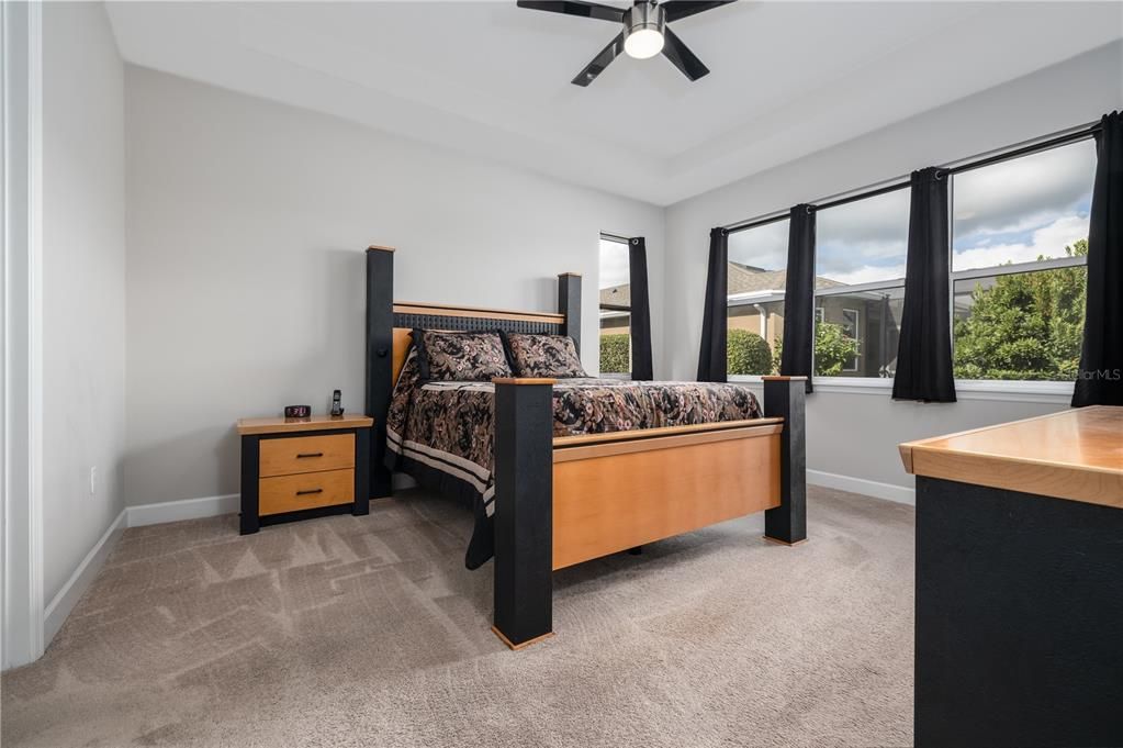 На продажу: $379,000 (2 спален, 2 ванн, 1651 Квадратных фут)