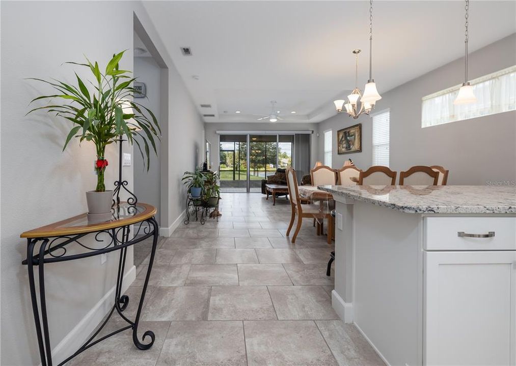 На продажу: $379,000 (2 спален, 2 ванн, 1651 Квадратных фут)