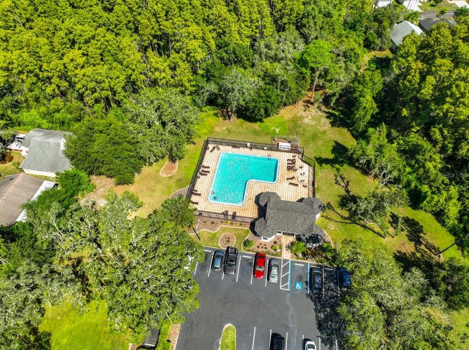 Под контрактом: $275,000 (3 спален, 2 ванн, 1369 Квадратных фут)