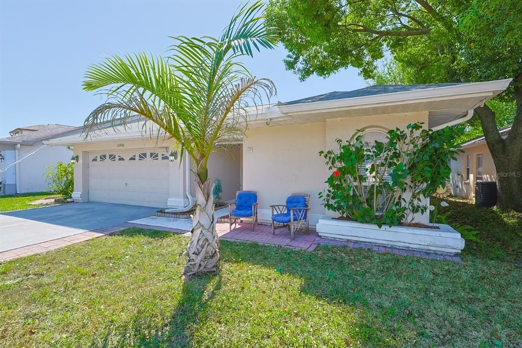 Под контрактом: $275,000 (3 спален, 2 ванн, 1369 Квадратных фут)