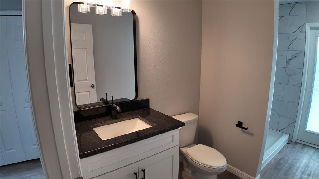 For Rent: $2,100 (4 beds, 2 baths, 1573 Square Feet)