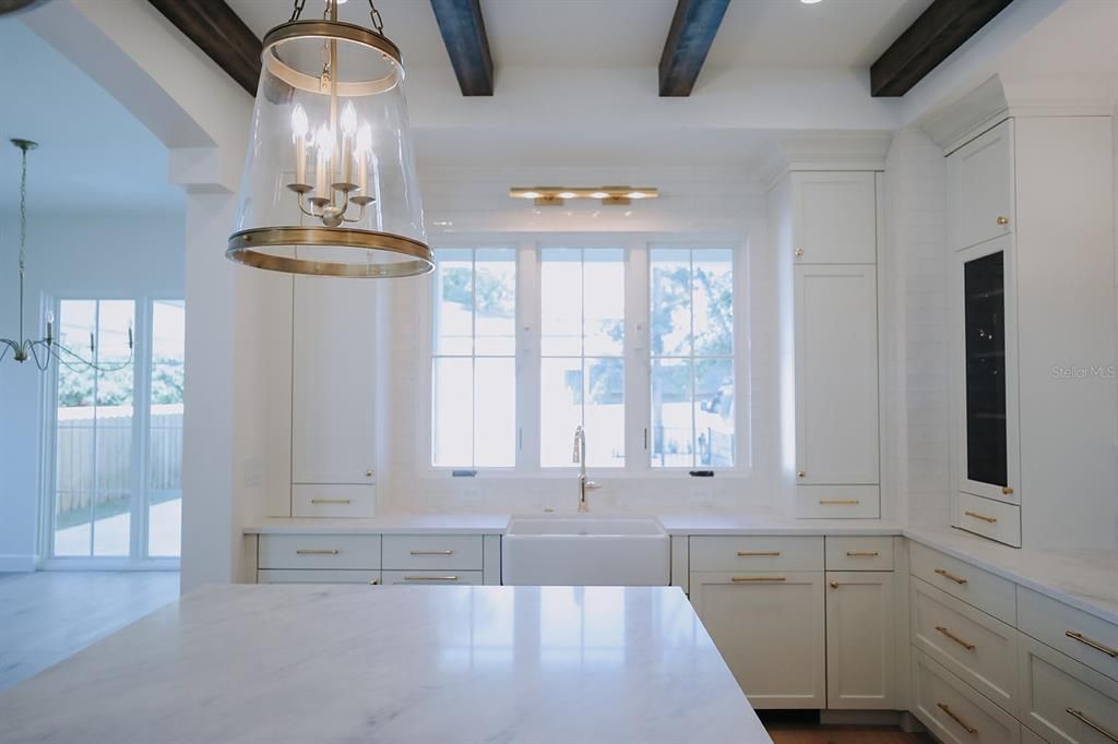 На продажу: $1,699,000 (5 спален, 4 ванн, 3212 Квадратных фут)