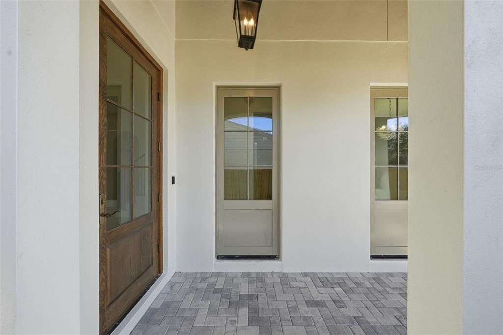 Active With Contract: $1,550,000 (5 beds, 4 baths, 3212 Square Feet)