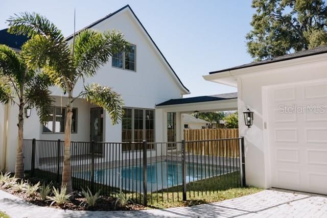 Active With Contract: $1,550,000 (5 beds, 4 baths, 3212 Square Feet)