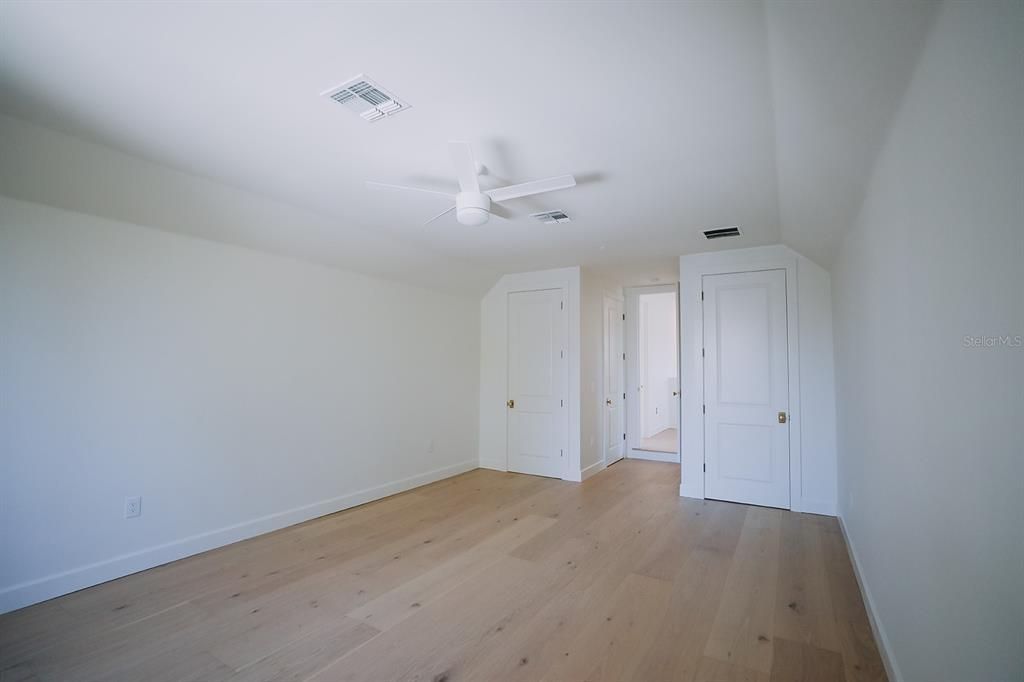 На продажу: $1,699,000 (5 спален, 4 ванн, 3212 Квадратных фут)