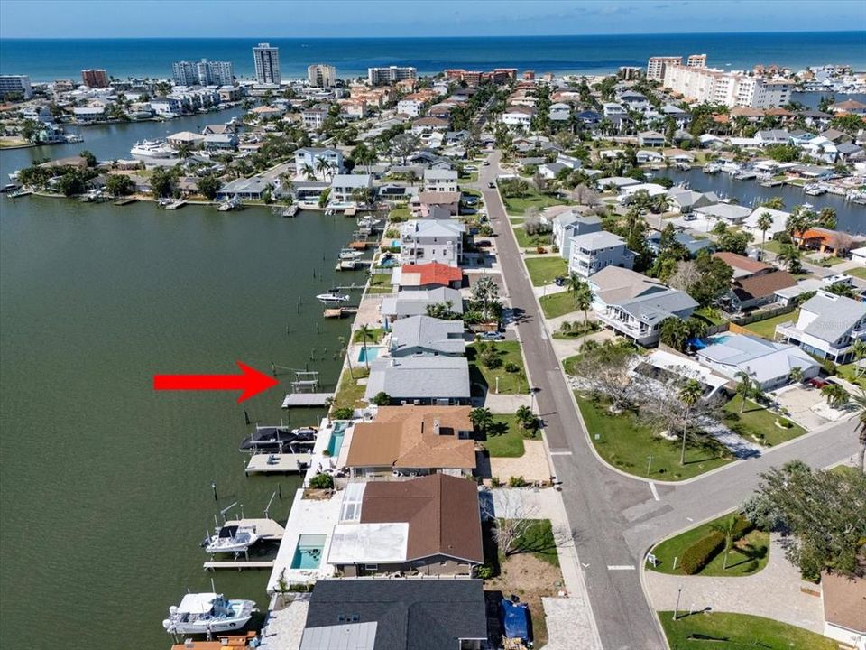 En Venta: $750,000 (0.13 acres)