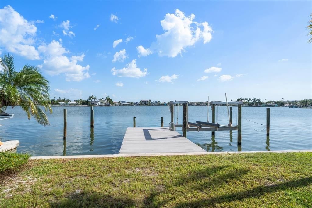 En Venta: $750,000 (0.13 acres)