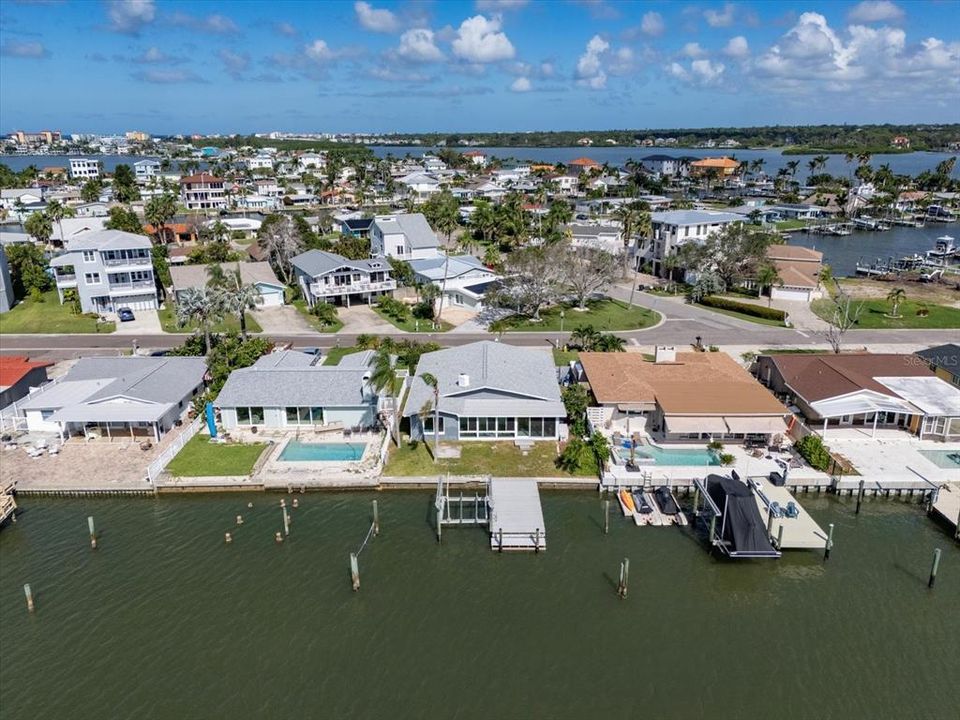 En Venta: $750,000 (0.13 acres)