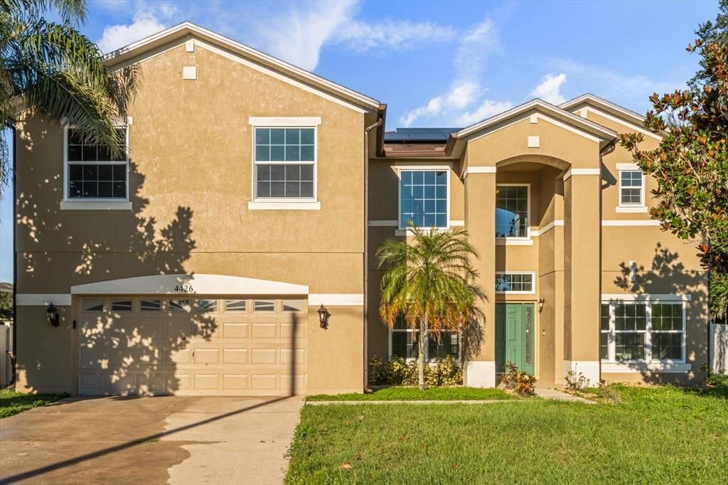 Recently Sold: $450,000 (6 beds, 3 baths, 2679 Square Feet)