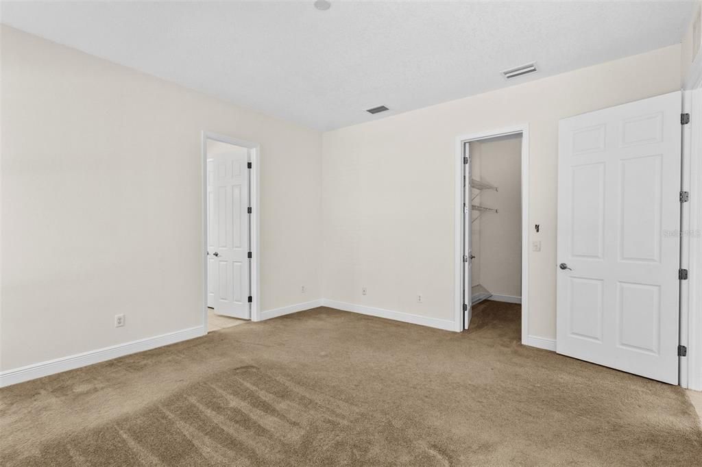 For Sale: $629,999 (5 beds, 3 baths, 3241 Square Feet)