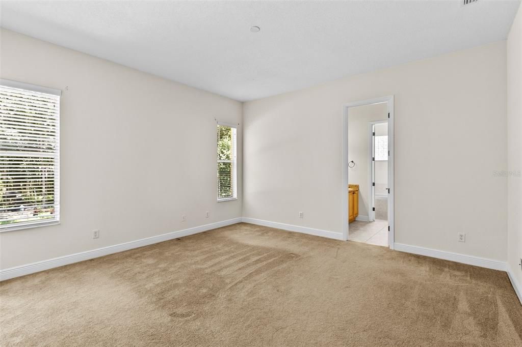 For Sale: $629,999 (5 beds, 3 baths, 3241 Square Feet)