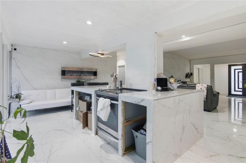 For Sale: $476,900 (5 beds, 3 baths, 2018 Square Feet)