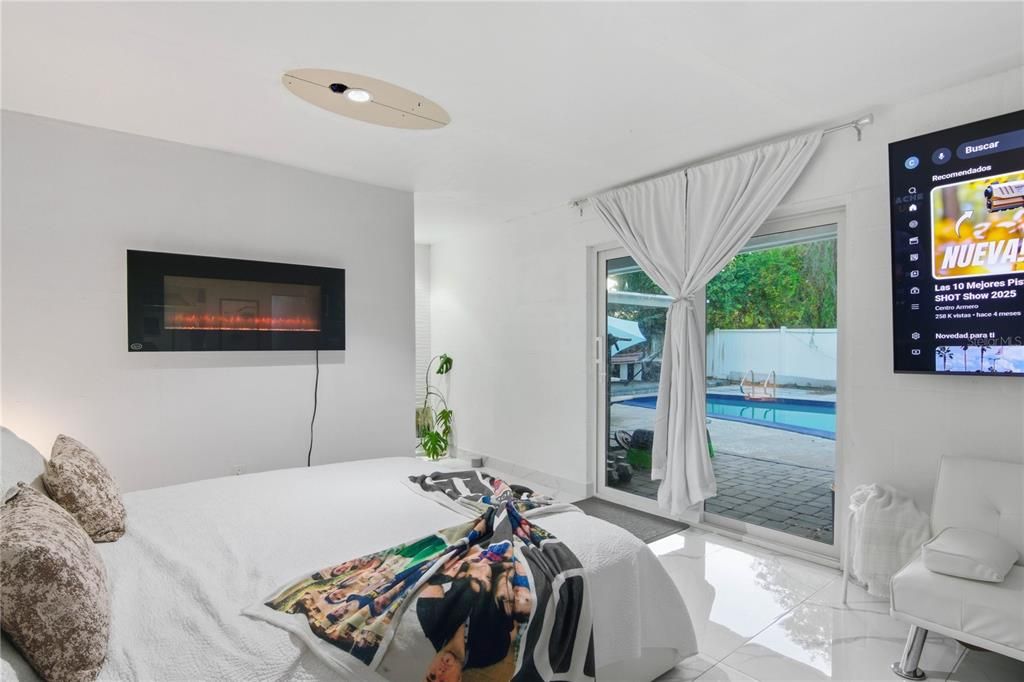 For Sale: $476,900 (5 beds, 3 baths, 2018 Square Feet)