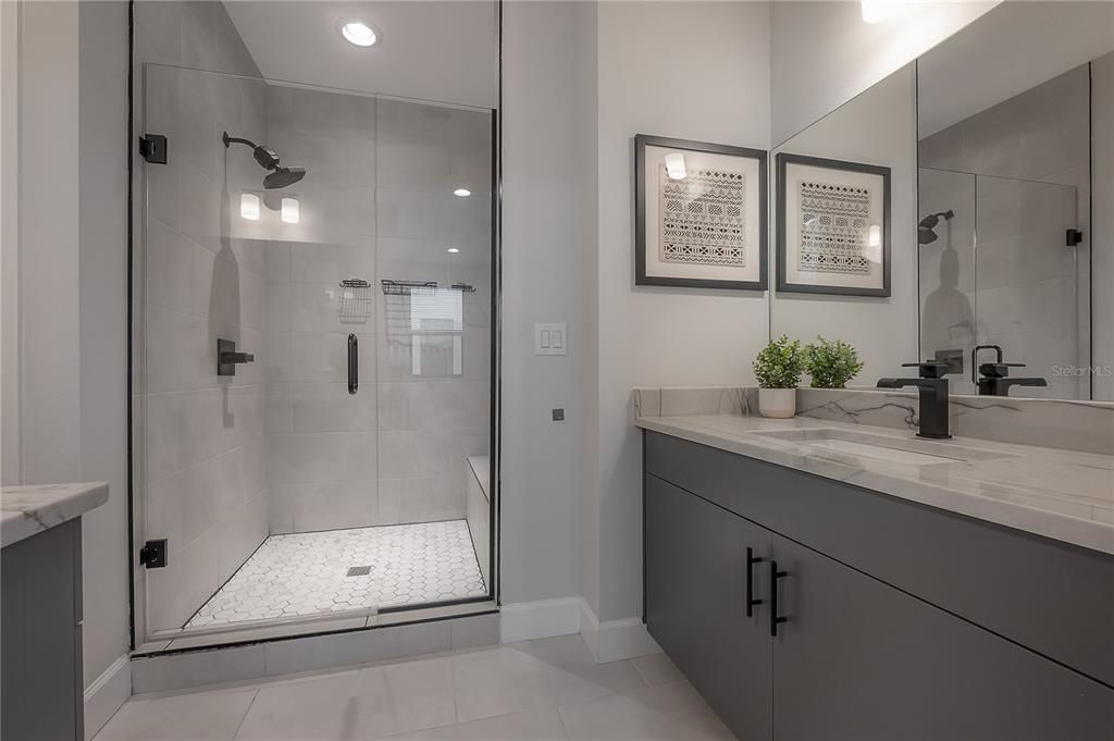 For Sale: $650,000 (3 beds, 3 baths, 2097 Square Feet)